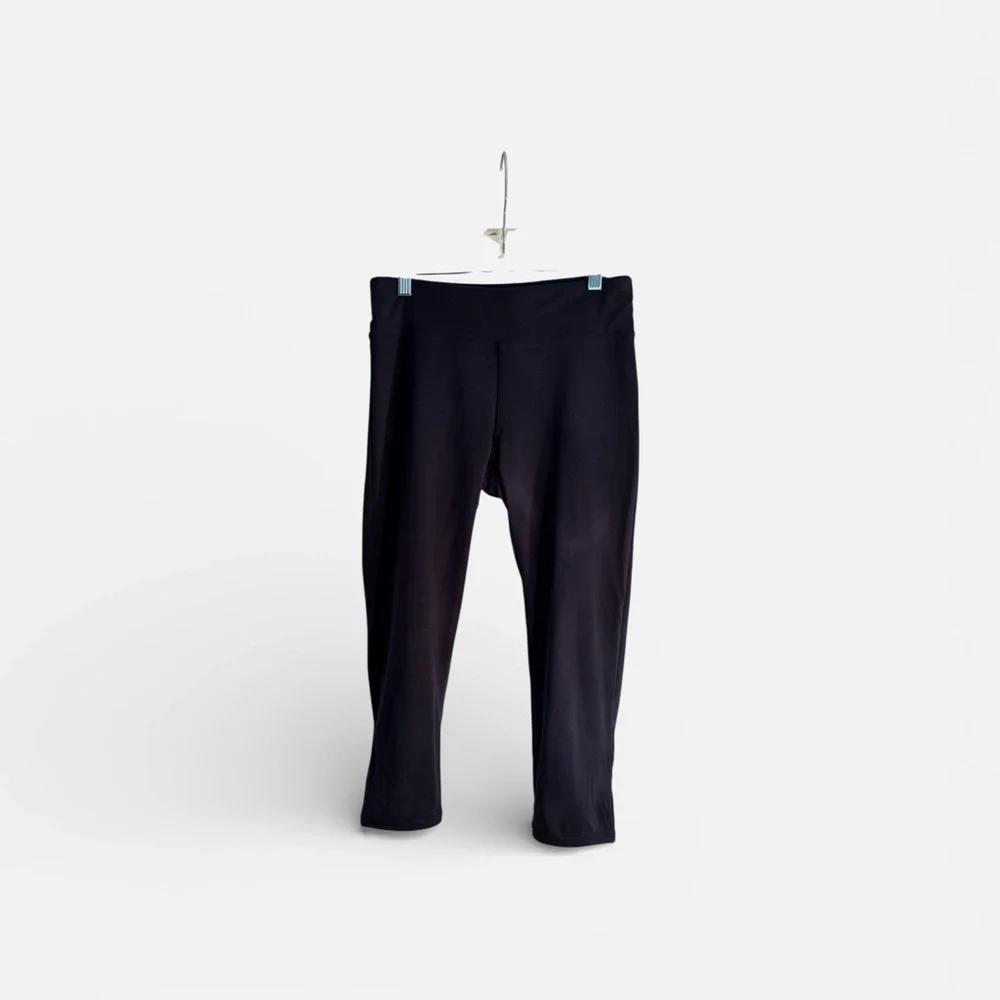 Balance Collection Dark Blue Capri Pants